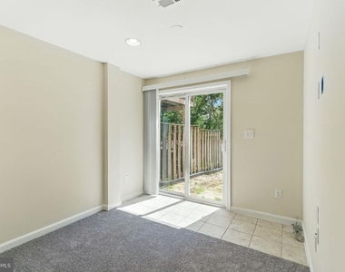 505 Knollwood Court - Photo Thumbnail 15