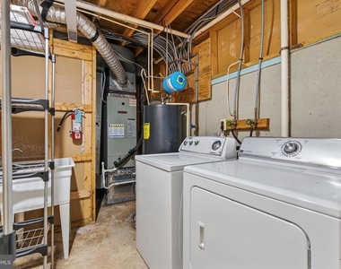 505 Knollwood Court - Photo Thumbnail 18