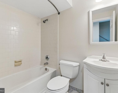 505 Knollwood Court - Photo Thumbnail 17