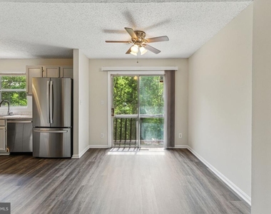 505 Knollwood Court - Photo Thumbnail 4