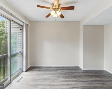 505 Knollwood Court - Photo Thumbnail 5