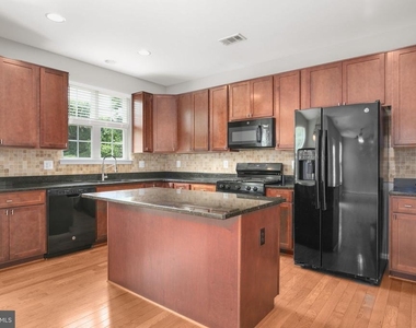 1 Doria Hill Drive - Photo Thumbnail 8
