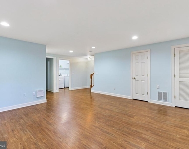 14240 Madrigal Drive - Photo Thumbnail 18