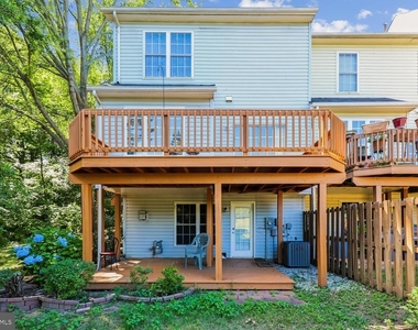 14240 Madrigal Drive - Photo Thumbnail 27