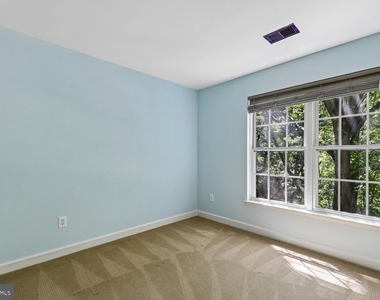 14240 Madrigal Drive - Photo Thumbnail 14