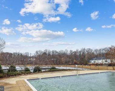 14240 Madrigal Drive - Photo Thumbnail 31
