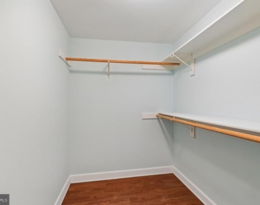14240 Madrigal Drive - Photo Thumbnail 12
