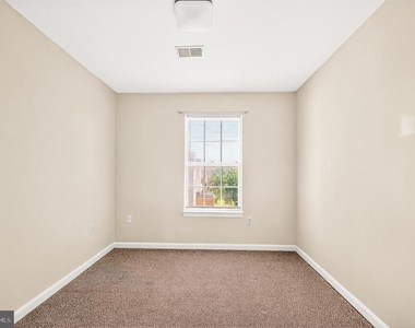 12351 Penzance Lane - Photo Thumbnail 32