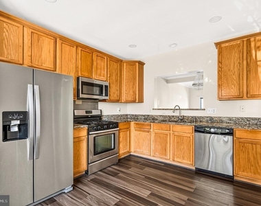 12351 Penzance Lane - Photo Thumbnail 8