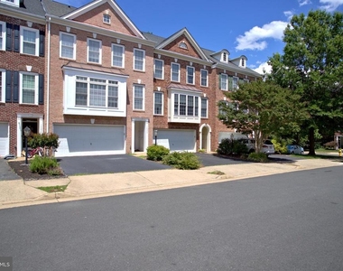 14354 Verde Place - Photo Thumbnail 5