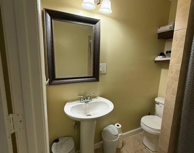 14696 Stratford Drive - Photo Thumbnail 13