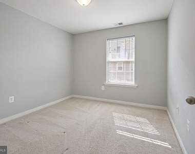 25562 Casale Terrace - Photo Thumbnail 9