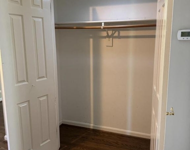 23210 Dover Road - Photo Thumbnail 2