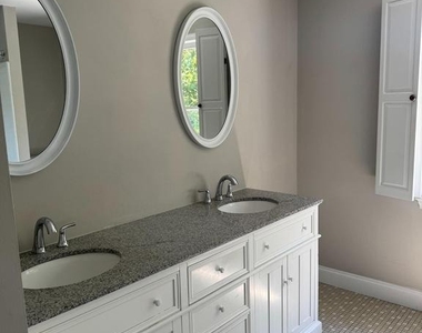 23210 Dover Road - Photo Thumbnail 12