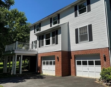 23210 Dover Road - Photo Thumbnail 22