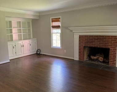 23210 Dover Road - Photo Thumbnail 3