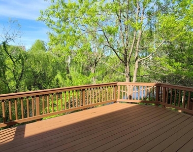 45512 Lakemont Square - Photo Thumbnail 19