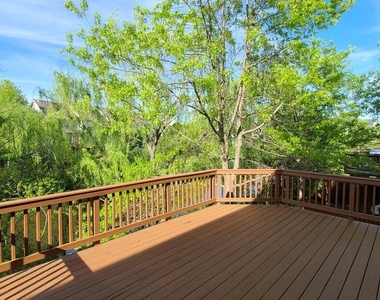 45512 Lakemont Square - Photo Thumbnail 21