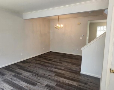 45512 Lakemont Square - Photo Thumbnail 1