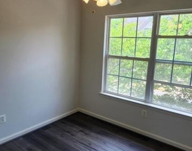 45512 Lakemont Square - Photo Thumbnail 14