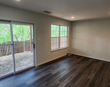 45512 Lakemont Square - Photo Thumbnail 18