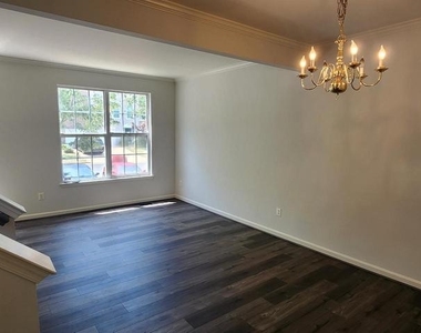 45512 Lakemont Square - Photo Thumbnail 3
