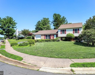 1803 E Beech Road - Photo Thumbnail 33