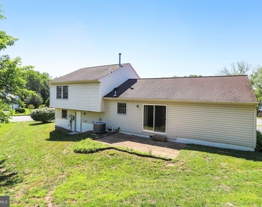 1803 E Beech Road - Photo Thumbnail 31
