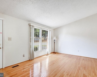 1803 E Beech Road - Photo Thumbnail 5