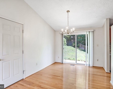 1803 E Beech Road - Photo Thumbnail 8