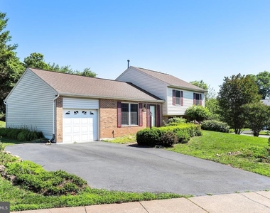 1803 E Beech Road - Photo Thumbnail 2