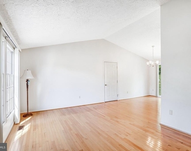 1803 E Beech Road - Photo Thumbnail 7