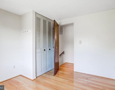 1803 E Beech Road - Photo Thumbnail 21