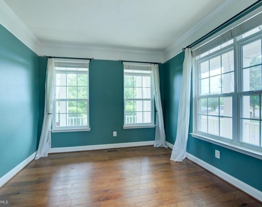 13481 Arcadian Drive - Photo Thumbnail 6
