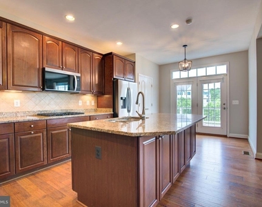 13481 Arcadian Drive - Photo Thumbnail 20