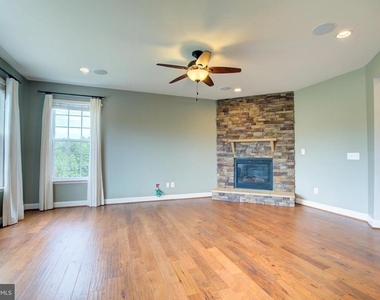 13481 Arcadian Drive - Photo Thumbnail 16