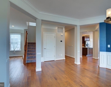 13481 Arcadian Drive - Photo Thumbnail 9
