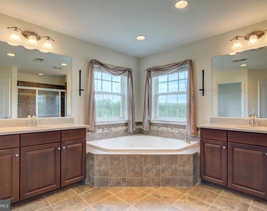 13481 Arcadian Drive - Photo Thumbnail 34