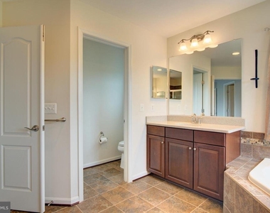 13481 Arcadian Drive - Photo Thumbnail 37