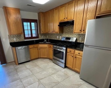 42793 Pilgrim Square - Photo Thumbnail 5