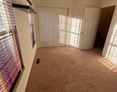 42793 Pilgrim Square - Photo Thumbnail 10