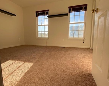 42793 Pilgrim Square - Photo Thumbnail 17