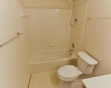 42793 Pilgrim Square - Photo Thumbnail 13