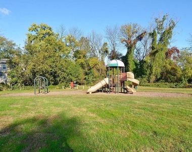 2059 Huntington Avenue - Photo Thumbnail 25