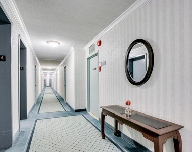 2059 Huntington Avenue - Photo Thumbnail 8