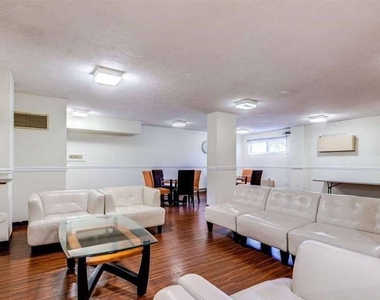 2059 Huntington Avenue - Photo Thumbnail 20
