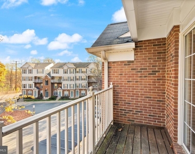 12739 Fair Crest Court - Photo Thumbnail 10