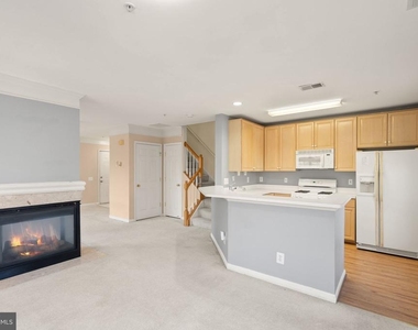 12739 Fair Crest Court - Photo Thumbnail 13