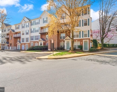 12739 Fair Crest Court - Photo Thumbnail 1