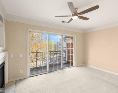 12739 Fair Crest Court - Photo Thumbnail 8